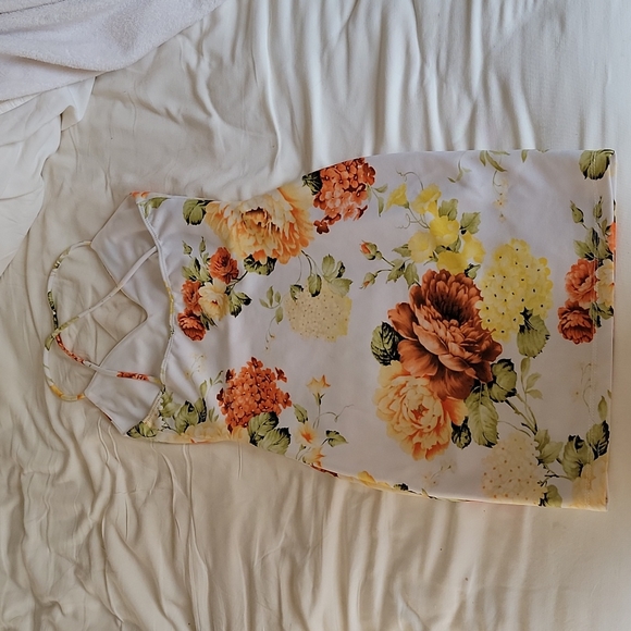 Fashion Nova Floral Mini Bodycon - Picture 2 of 3